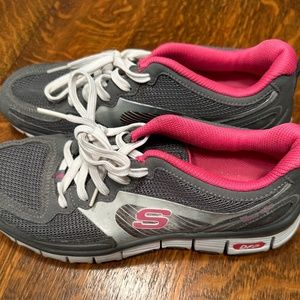 Skecher's Tone Ups Sneakers Women's Size 8